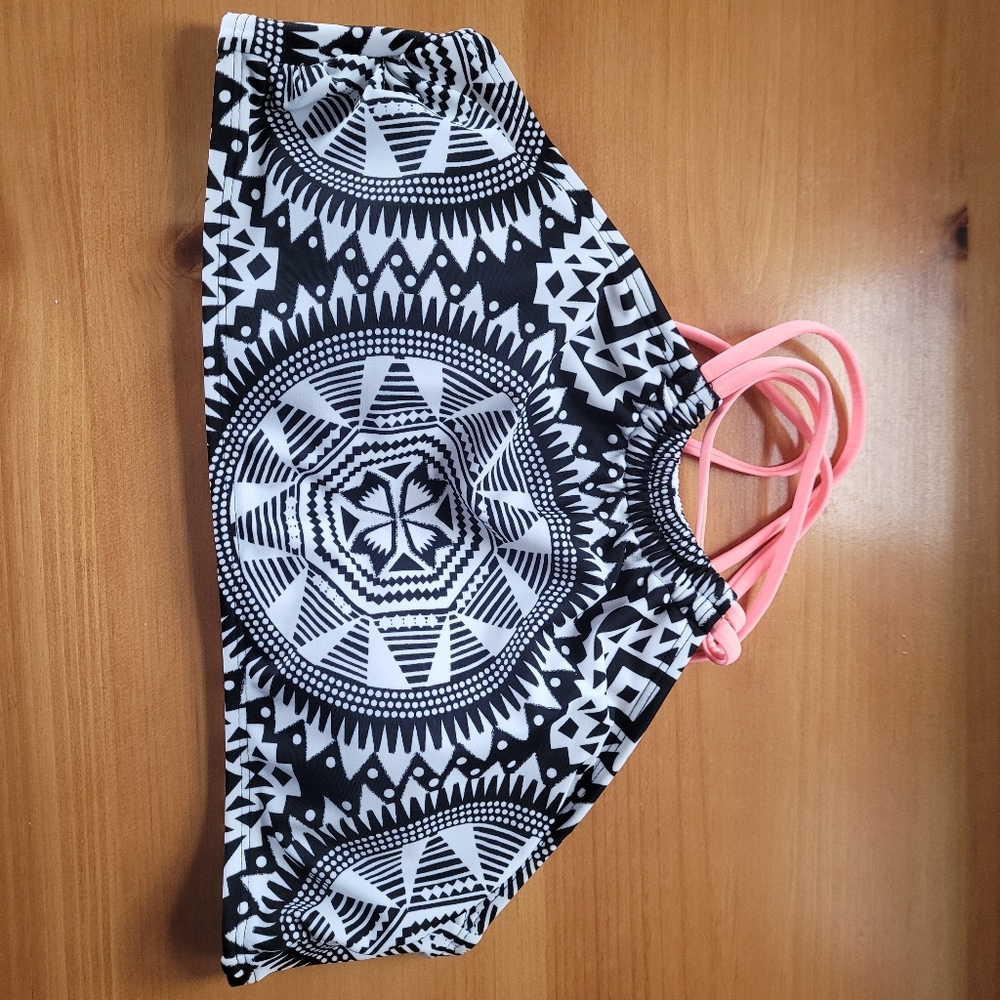 Xhilaration bikini top
